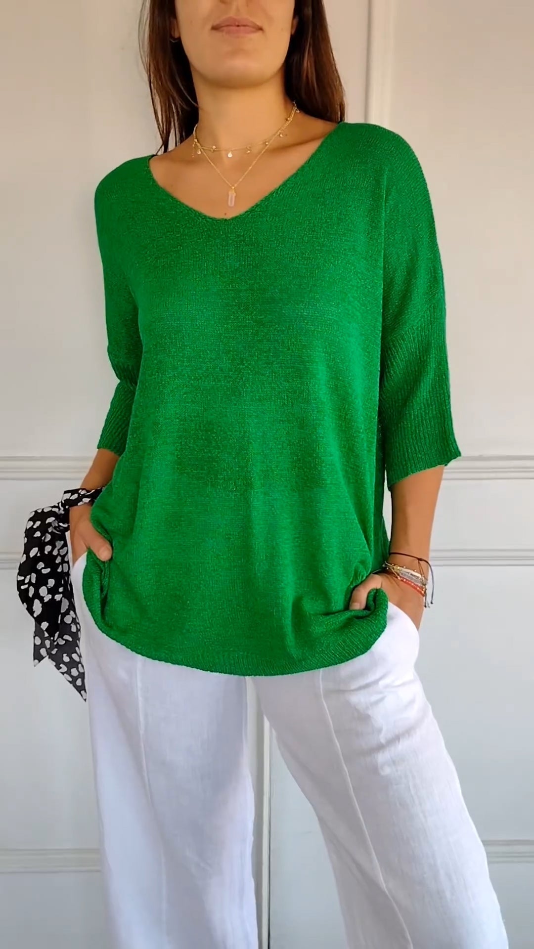 Pearl - Comfortable Soft V-neck Top
