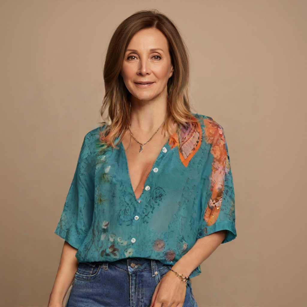 Isla™ Floral Print Button Blouse