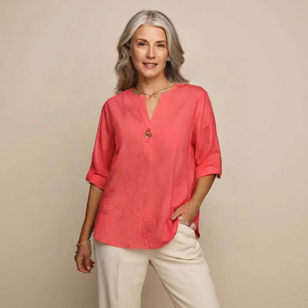 Yvonna - Chic Comfort Blouse