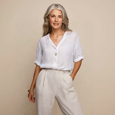 Yvonna - Chic Comfort Blouse