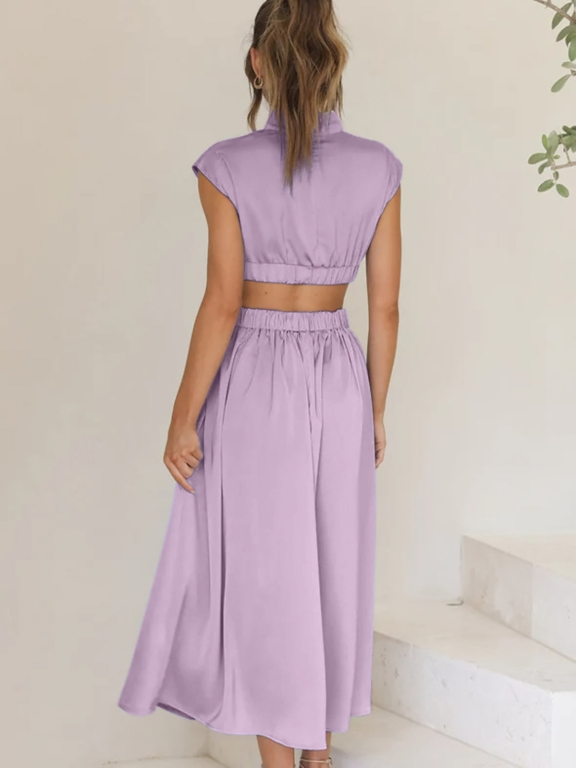 Gersinde - Elegant Sleeveless Dress with Cutout and Stand-up Collar for Women